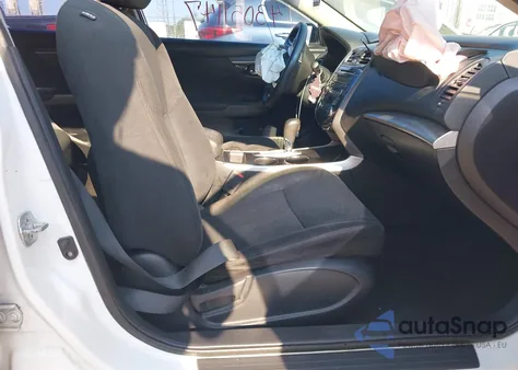 2015 Nissan Altima 2.5/2.5 S/2.5 Sl/2.5 Sv из США, поврежденный, VIN 1N4AL3AP3FN375410